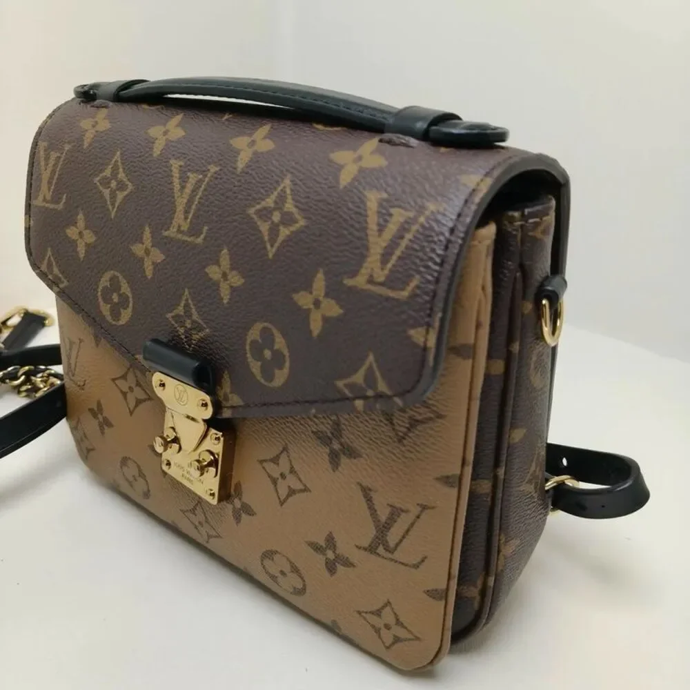 Louis Vuitton Women Pre-Loved Bag Very Good Condition